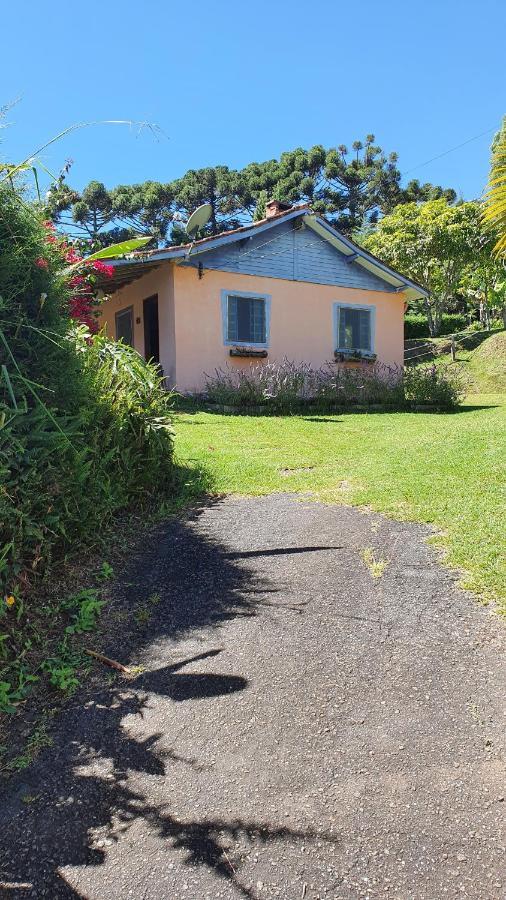 Casa Na Montanha A 500 Metros Da Pedra Do Bau Διαμέρισμα Sao Bento do Sapucai Εξωτερικό φωτογραφία